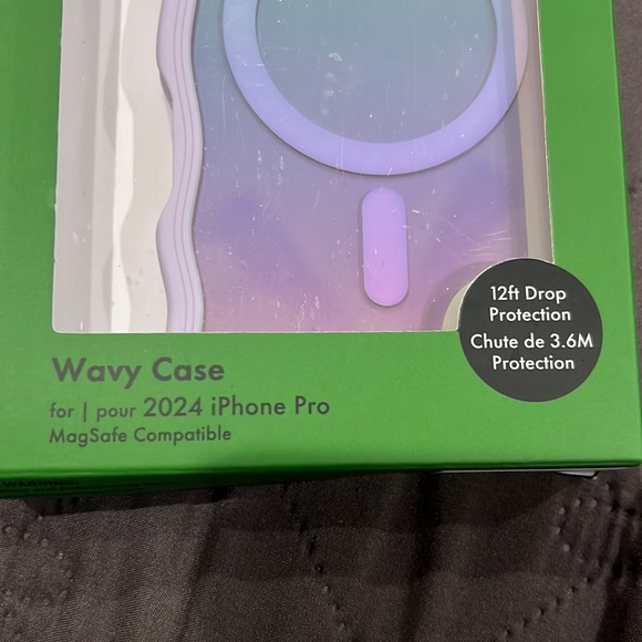 Kate Spade phone case 2024 iPhone Pro MagSafe case. - Picture 5 of 7